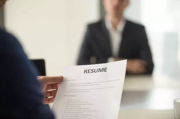Common Mistakes by Freshers: Resume Building